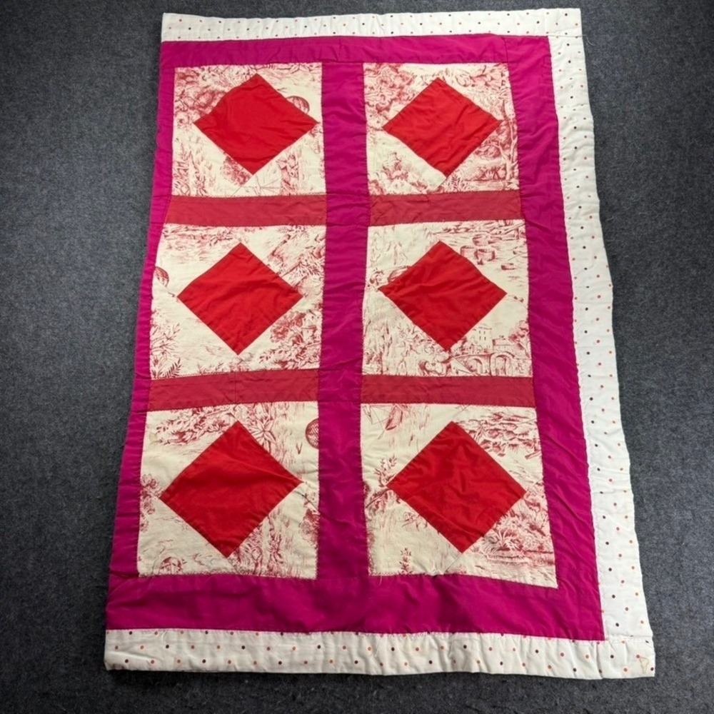 Vintage‎ Handmade Patchwork Quilt Red Diamond Toile Lap Throw 36x54"
